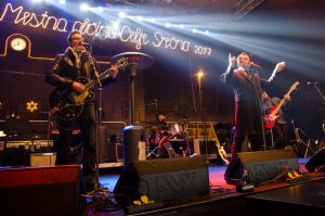 Skupina Rok'n'band je zabavala 5000 glavo množico na Krekovem trgu.
